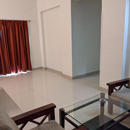 פונה Suryavilla Hotel מראה חיצוני תמונה